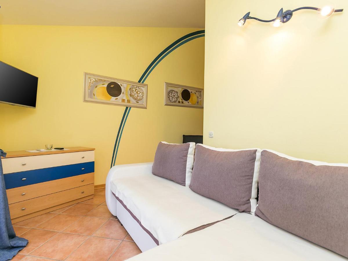 Apartments Nada Vrsar Luaran gambar